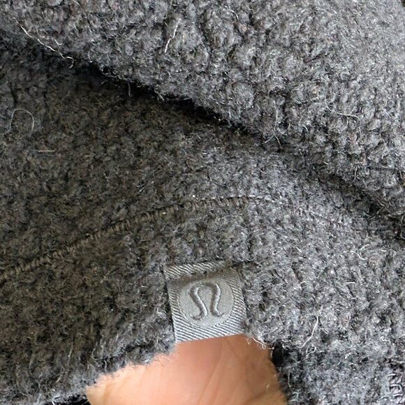Lululemon Held in Warmth Sherpa Jacket - Picture 13 of 16